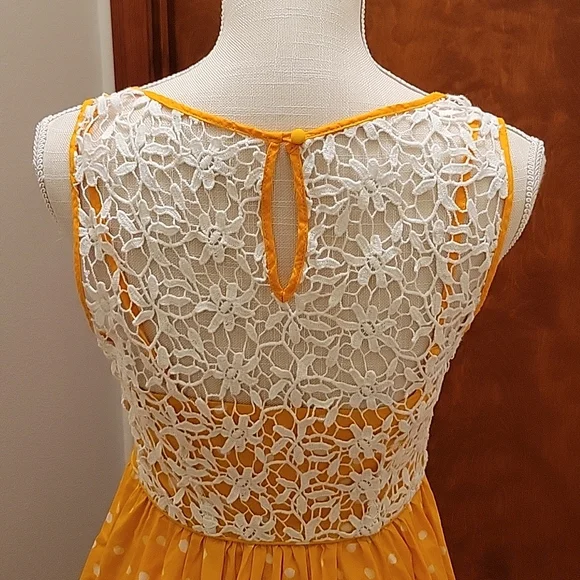 Moulinette Soeurs Anthropologie Melora Yellow Polka Dot Dress in size 2 - Picture 7 of 16